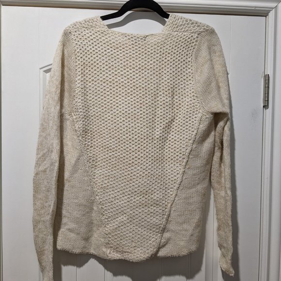 Attitude by Jay Manuel Sweater - Picture 8 of 12